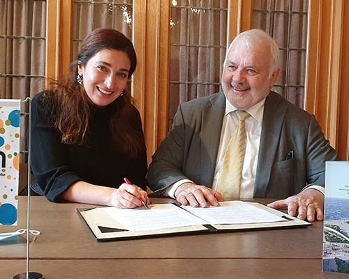 Zuhal Demir ondertekent omgevingsvergunning casino